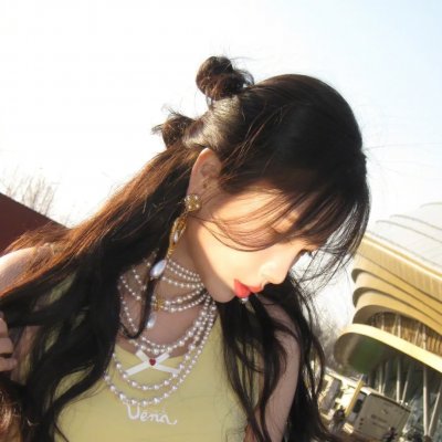 尸缠妖后 在线观看